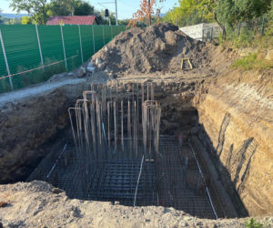 Kolej buduje 40- metrowy maszt w okolicy ul. Tatrzańskiej
