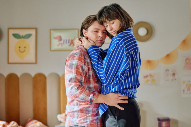 Brygida męczy Kluska, Agierowa rzuca się na Boską, a w pensjonacie Romana i Honoraty wybucha pożar.