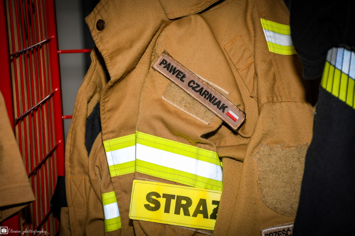 Tłumy na pogrzebie Pawła. Dziennikarz i druh OSP spoczął na cmentarzu we Włocławku