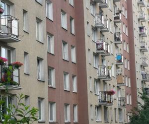 4-latek wypadł z 4 piętra