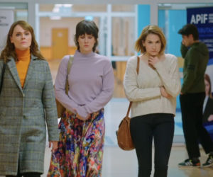 Przyjaciółki 17 odc. 206. Ewa Wiśniewska (Gabriela Oberbek), studentka Gabriela (Weronika Warchoł), Iwona (Wiktoria Wolańska)