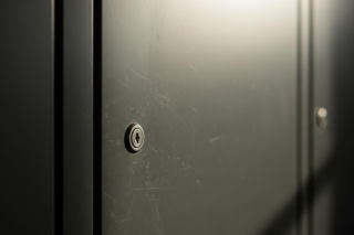 Fałszywe alarmy bombowe w Polsce. Kto rozsyłał groźby do urzędów i mediów?