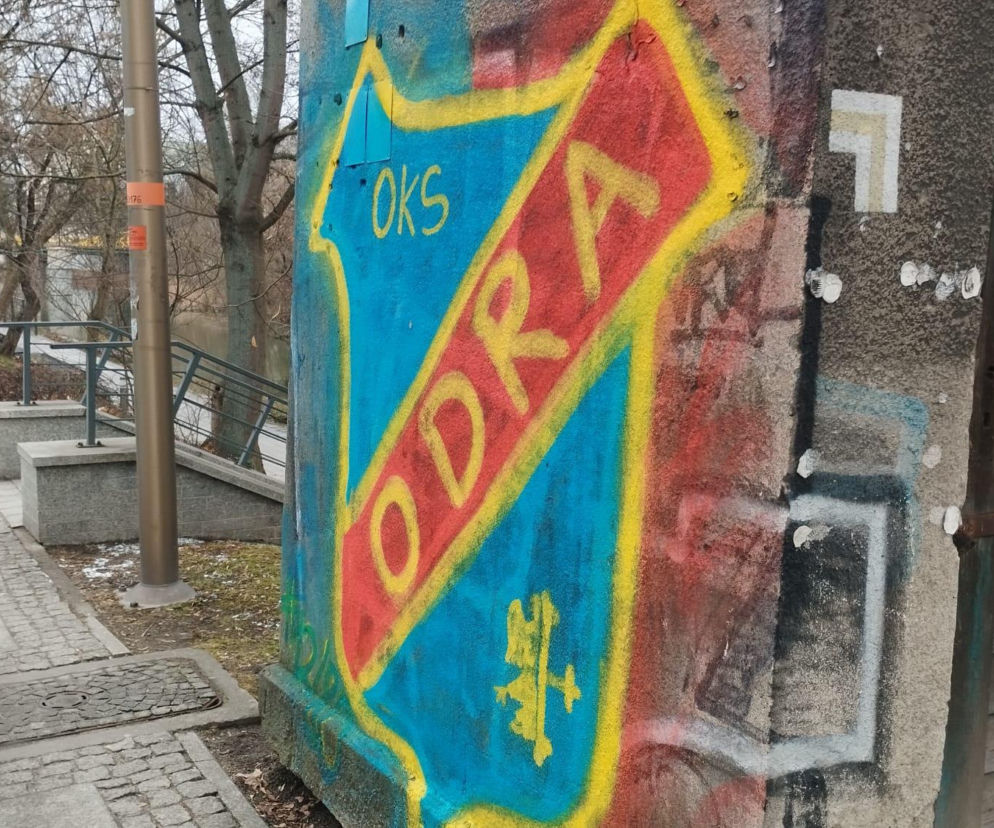 80 graffiti z herbem Odry Opole pojawiło się nielegalnie w Opolu