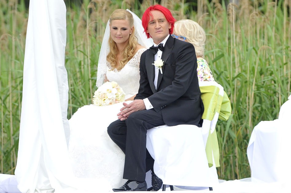 Dominika Tajner gratuluje Wiśniewskiemu