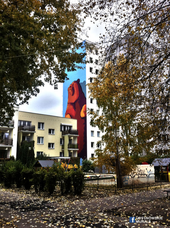 Mural z niedźwiedziem i motylem