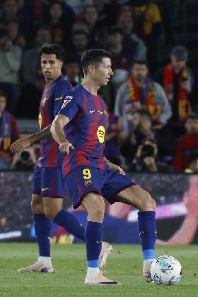 Robert Lewandowski po pożegnalnym meczu na stadionie Barcelony