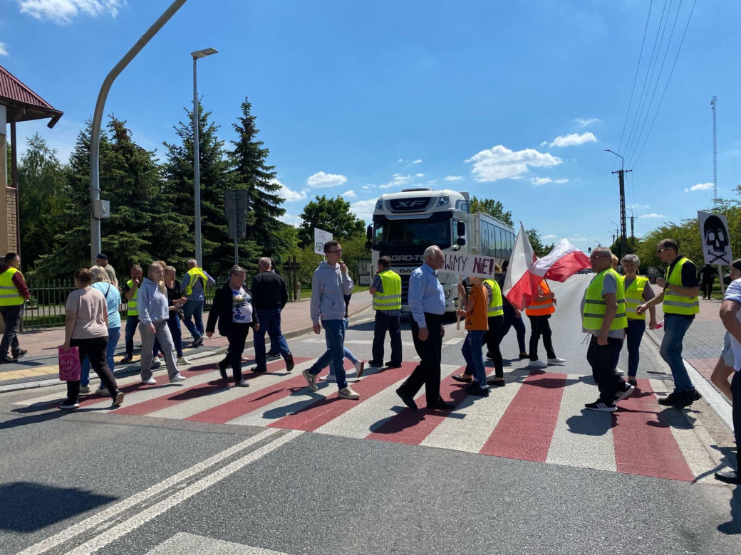 Powiat siedlecki: mieszkańcy gminy Wiśniew sprzeciwiają się budowie asfaltowni