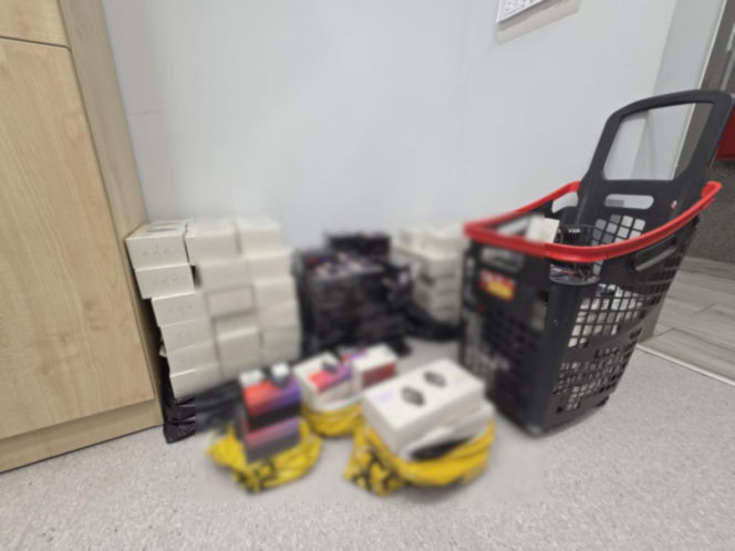 Ukradli ponad 2 tysiące zegarków pod Wrocławiem. "Zatrzymano obywateli Afryki"