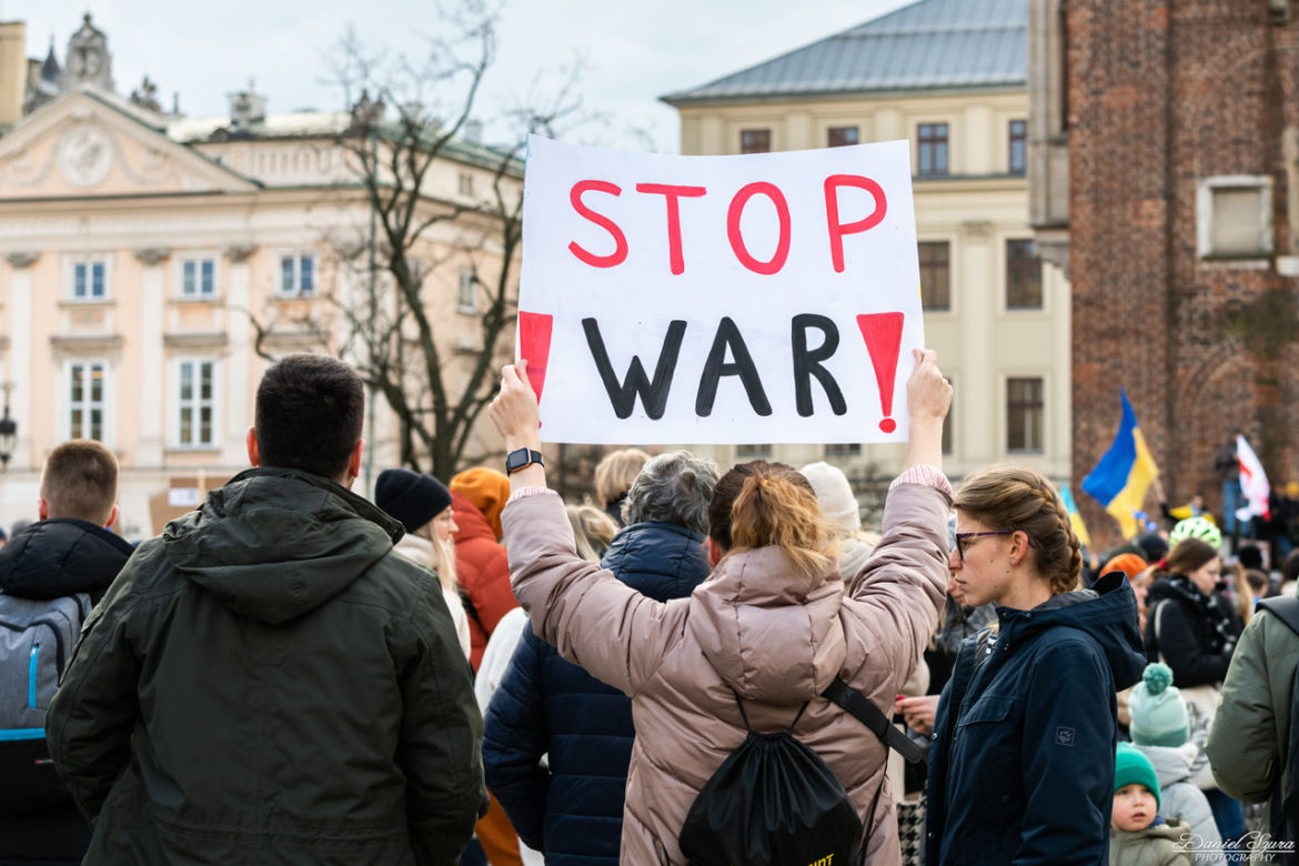 Protesty na Rynku Głównym w Krakowie