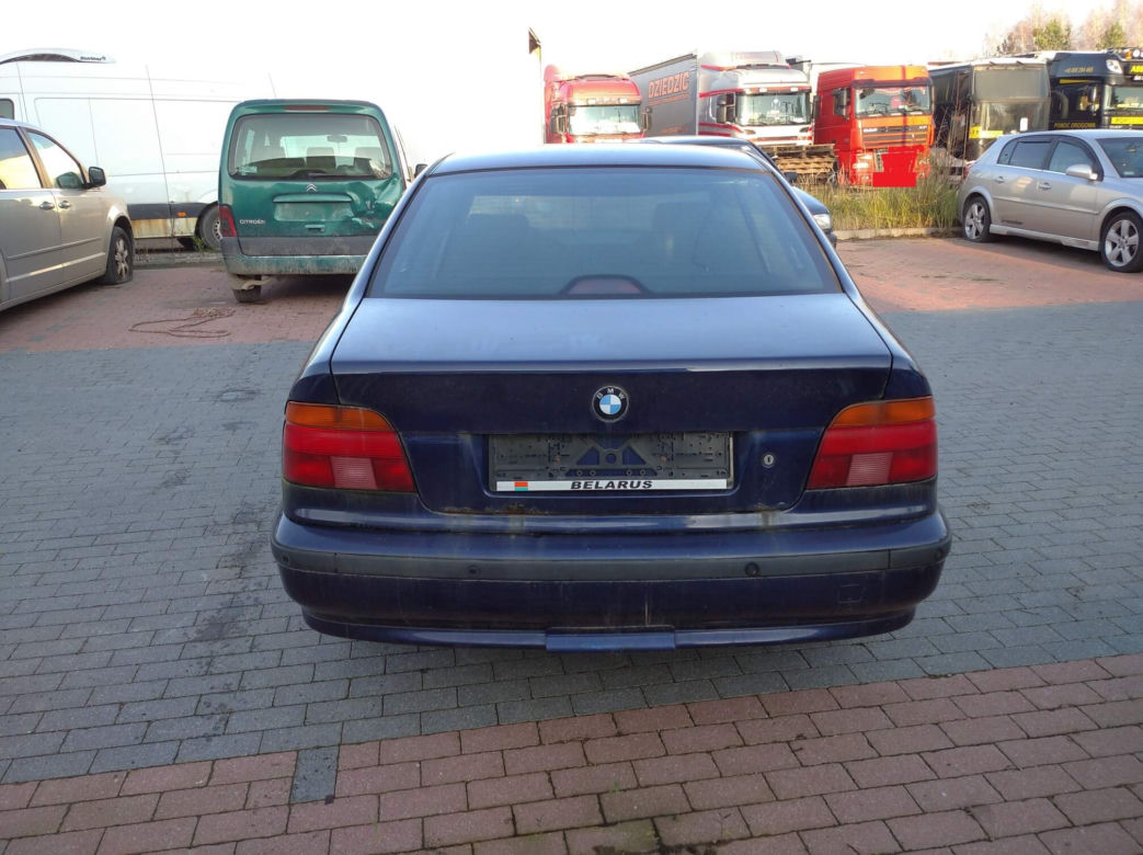 BMW 523i Kat. E39