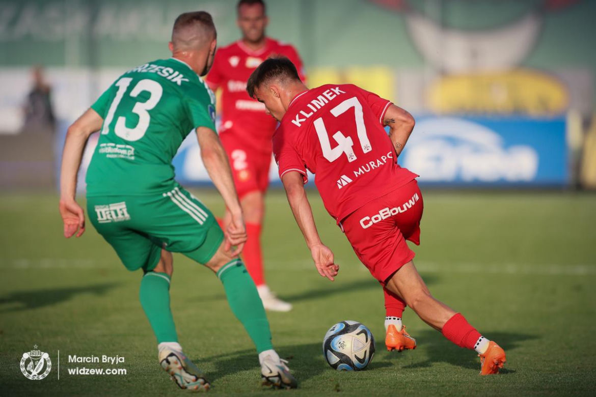 Ci piłkarze mogą opuścić Widzew! Szykują się spore zmiany. „Potrzeba nam wzmocnień”