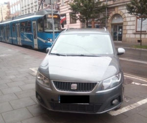 Mistrzyni kierownicy z Krakowa. Zablokowała tramwaj. Na jaw wyszły też inne smaczki! 