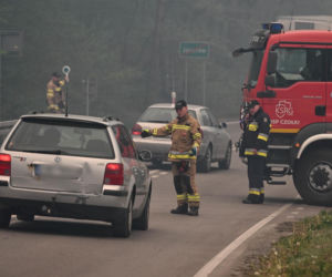 Premier zwołał pilny sztab kryzysowy. Pojawiły się nowe eksplozje ognia