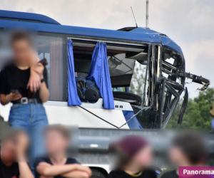 Wypadek autokaru z dziećmi na A1