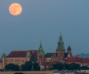 Kraków niczym Las Vegas. Takich zdjęć nocnego miasta jeszcze nie widziałeś!