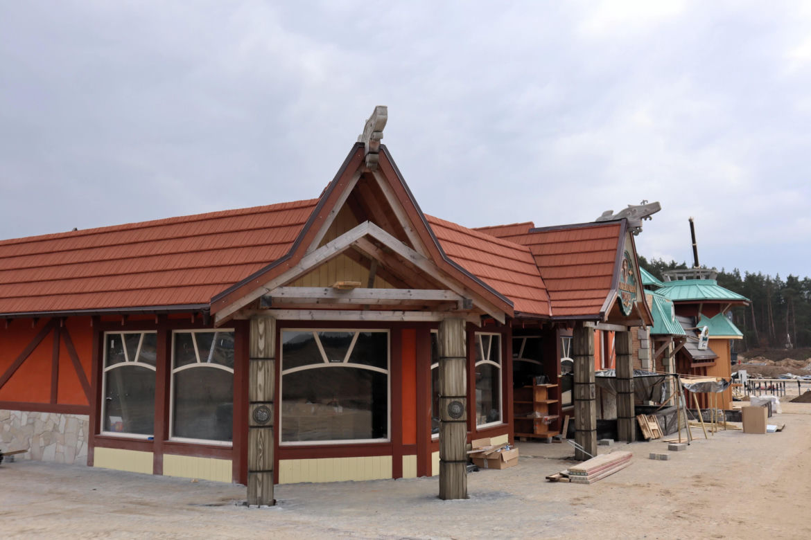 Park rozrywki Hossoland w budowie