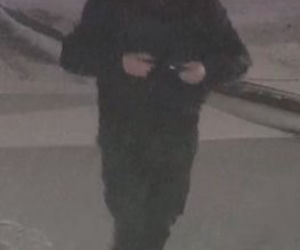 Napad na stację benzynową w Inowrocławiu! Policja szuka tego mężczyzny [ZDJĘCIA]