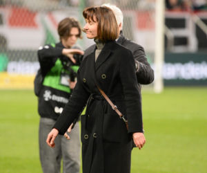 Legia - Zagłębie: Żona, brat i dzieci Jacka Magiery dziękują kibicom