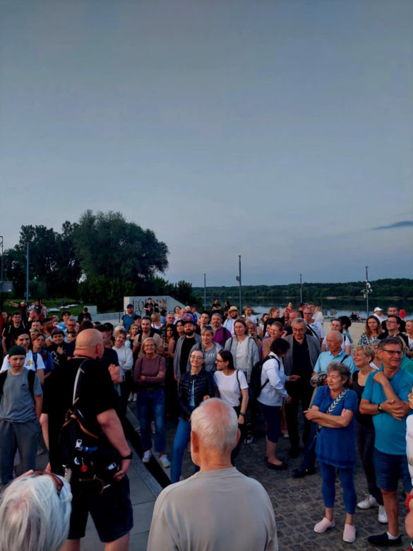 Magiczna Noc Świętojańska w Starym Fordonie. Spacer pod gwiazdami przyciągnął bydgoszczan i turystów
