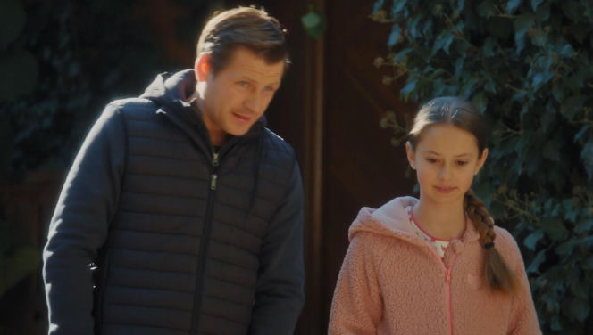 M jak miłość. Hania (Wiktoria Basik), Adam Karski (Patryk Szwichtenberg)