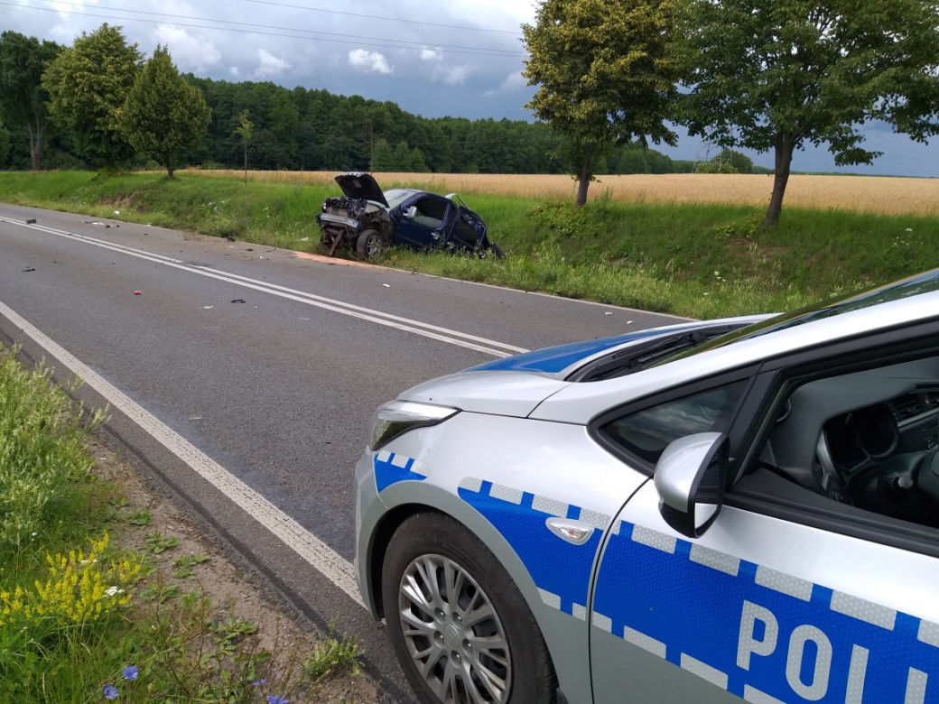 33-latek zginął przez lusterko? Przerażający wypadek pod Działdowem! [ZDJĘCIA]