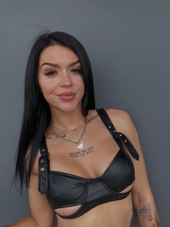 Elayna Black/Cora Jade