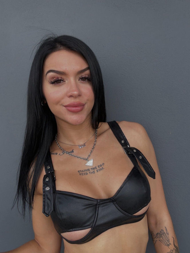 Elayna Black/Cora Jade