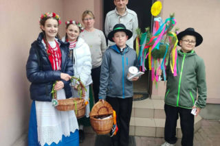 Nowe lotko na dobry rok. W Bukówcu Górnym stary zwyczaj ciągle żywy