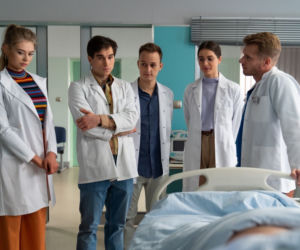 Na dobre i na złe odc. 846. Maks Beger (Tomasz Ciachorowski), Oliwia (Irmina Liszkowska), Łukasz (Dominik Mirecki), Julek (Mateusz Dymdziuk), Lena (Weronika Zubowicz) 