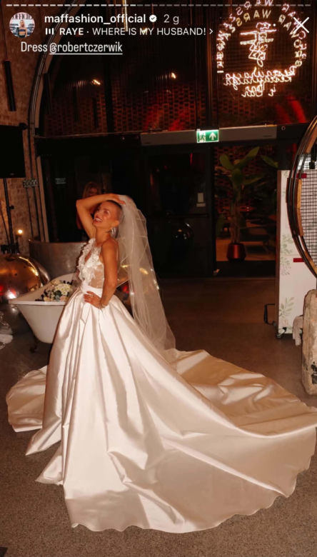 Maffashion w sukni ślubnej na imprezie urodzinowej