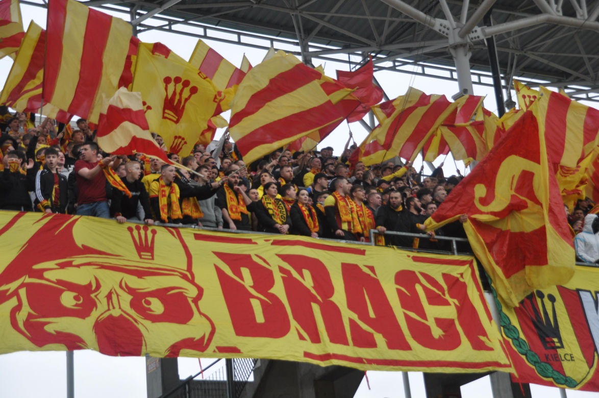 Piłkarze i kibice Korony Kielce