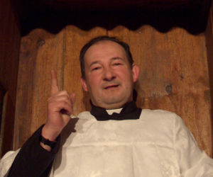 KSIĄDZ JANUSZ KOPLEWSKI