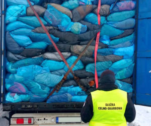 Próbowali wwieźć do Polski 40 ton odpadów z Niemiec