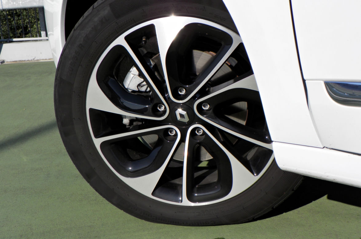 2014 Renault Grand Scenic w wersji BOSE