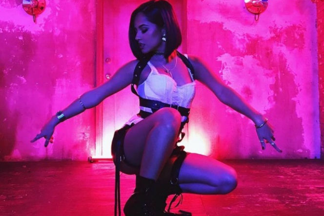 Becky G w nowym, tanecznym singlu Mayores!