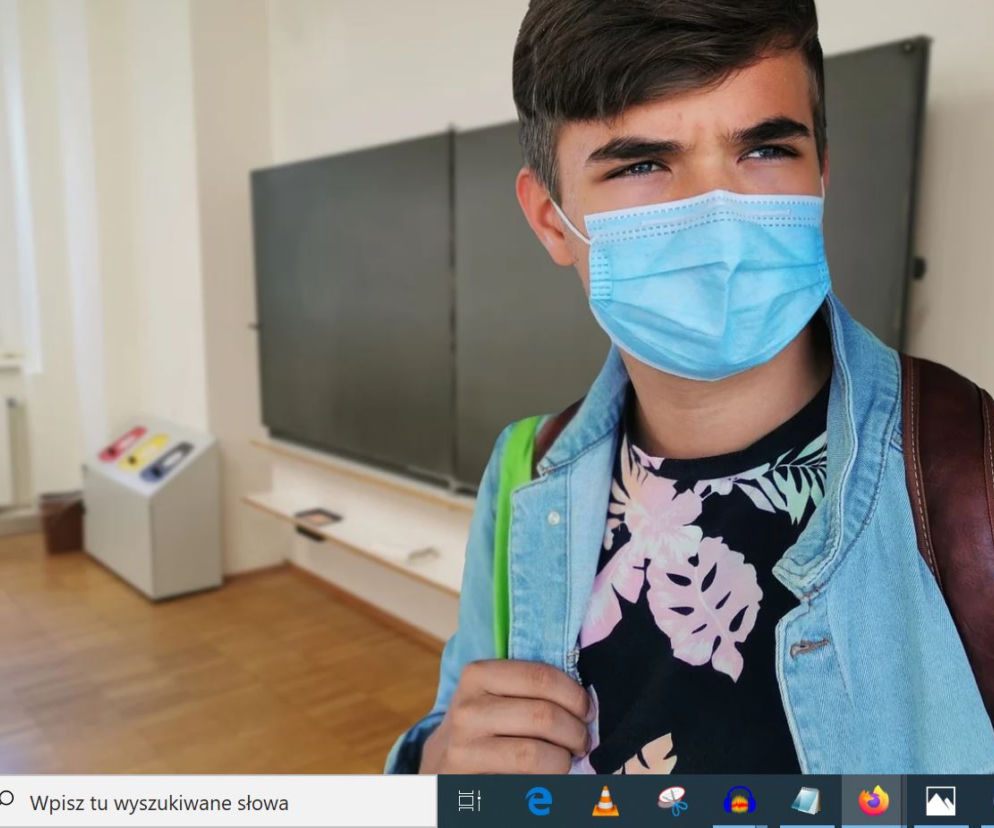 Ponad 100 zakażeń w warszawskich szkołach