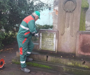 Nie ma już pomnika wdzięczności żołnierzom Armii Czerwonej w Lesznie. Został rozebrany