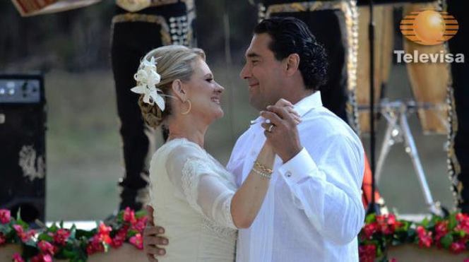 Prawdziwe uczucie (Amores verdaderos). Victoria (Erika Buenfil), Jose Angel (Eduardo Yanez)