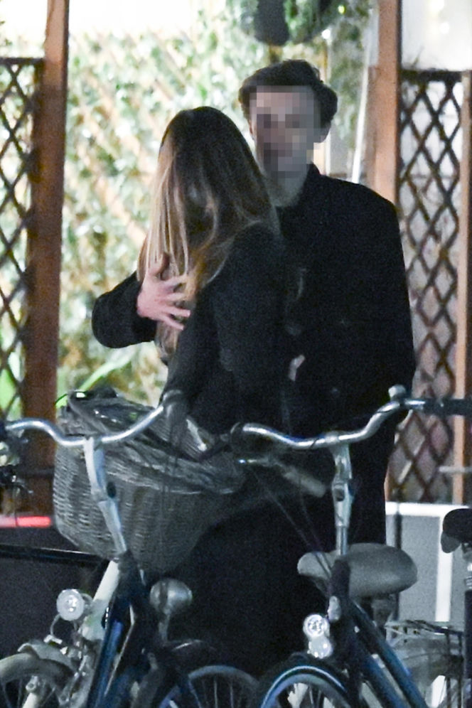 Sandra Kubicka przyłapana z przystojniakiem