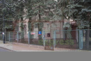 Jaruzelska wprowadza się do domu ojca