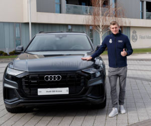 Piłkarze drużyny Real Madryt odebrali nowe samochody Audi