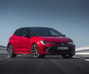 Toyota Corolla Hatchback 2.0 Hybrid 180 KM e-CVT Selection