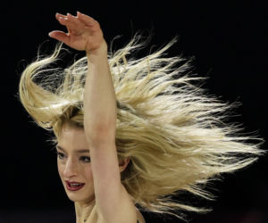 Amber Glenn zdobyła złoto dla USA, musiała zrezygnowac z mediów przez fanatyków Trumpa