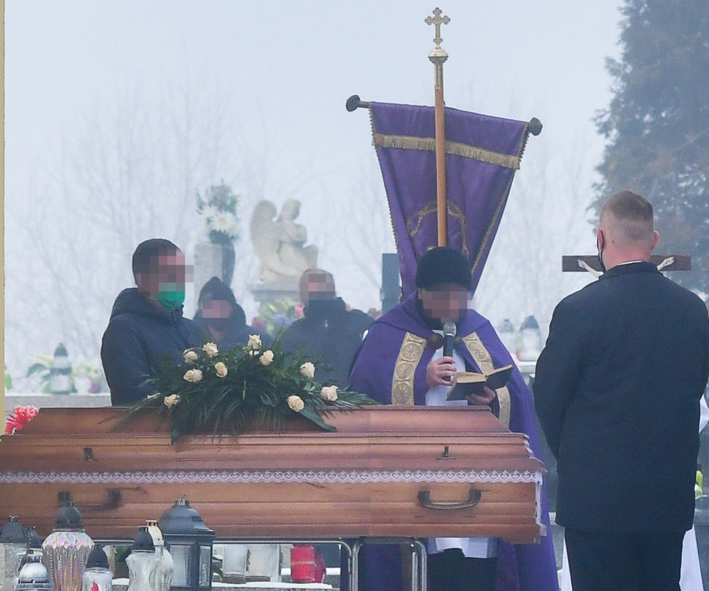 Bandyci spalili Henryka i Małgorzata. Krewnych pochowano osobno