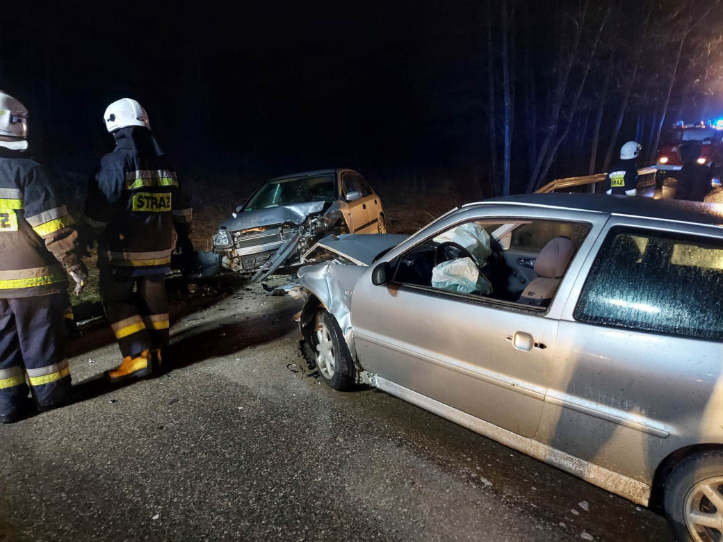 Groźny wypadek w Rudzie! Są osoby poszkodowane, droga jest zablokowana