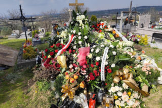 Grób zmarłego strażaka