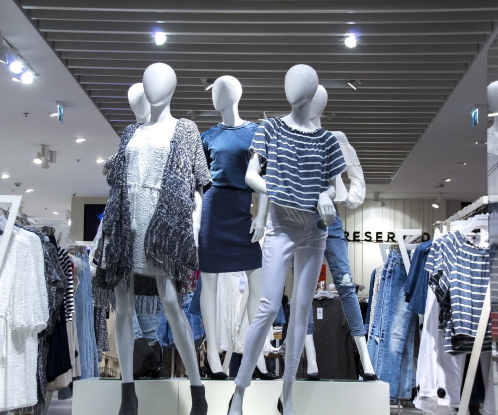 Nowe obostrzenia i zamknięcie galerii handlowych: Jakie sklepy będą otwarte? 