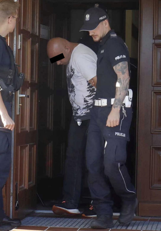 54-latek żył z Pauliną jak z żoną, drugą córkę zgwałcił. Dzieci zamordowali z zimną krwią