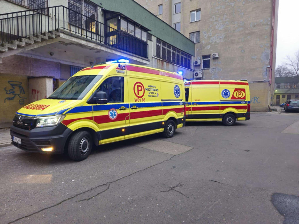 W Warszawie znaleziono zaginioną kobietę. Jechała autobusem w samej piżamie