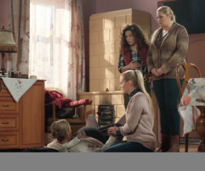 Pierwsza miłość. Emilka (Anna Ilczuk), Kulasowa (Monika Fronczek), Paulina (Julia Pogrebińska), Kazanowa (Elżbieta Romanowska)